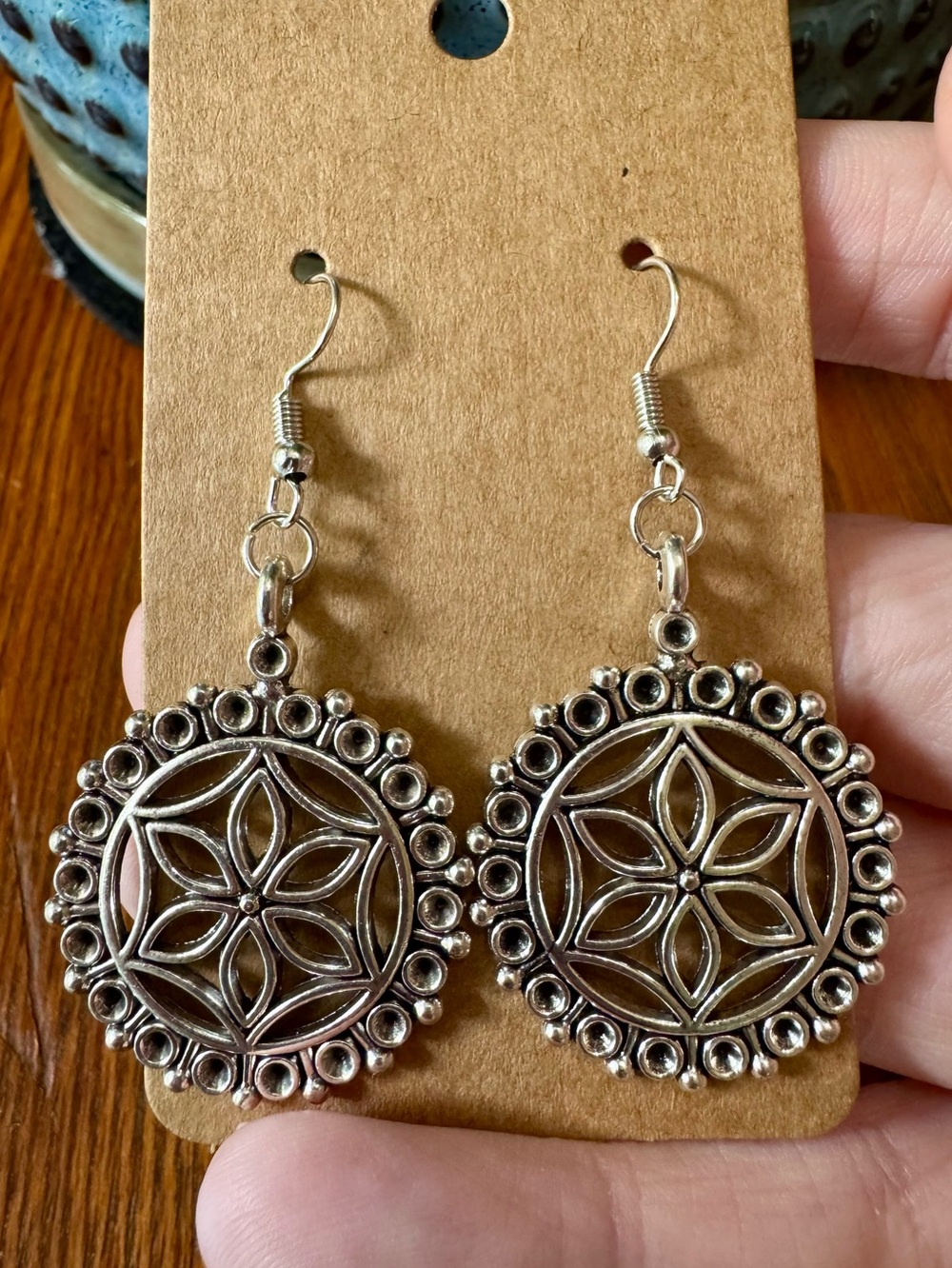 Silver Tone Floral Mandala Drop Earrings 🧁